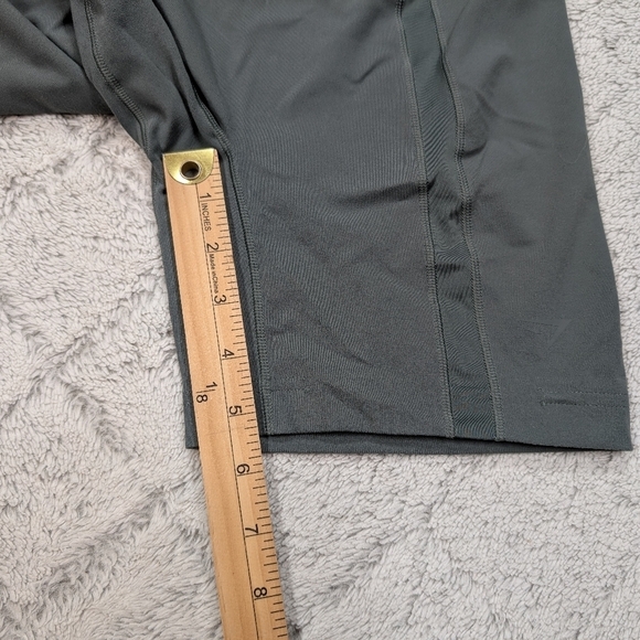 Gymshark Shorts Womens XS Green Whitney Simmons V3 Mesh Bike Train - Picture 5 of 7